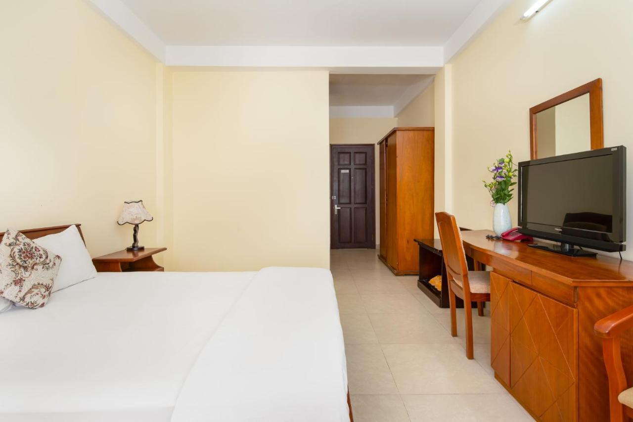 Thanh Lan Riverside Hotel Da Nang Exterior photo