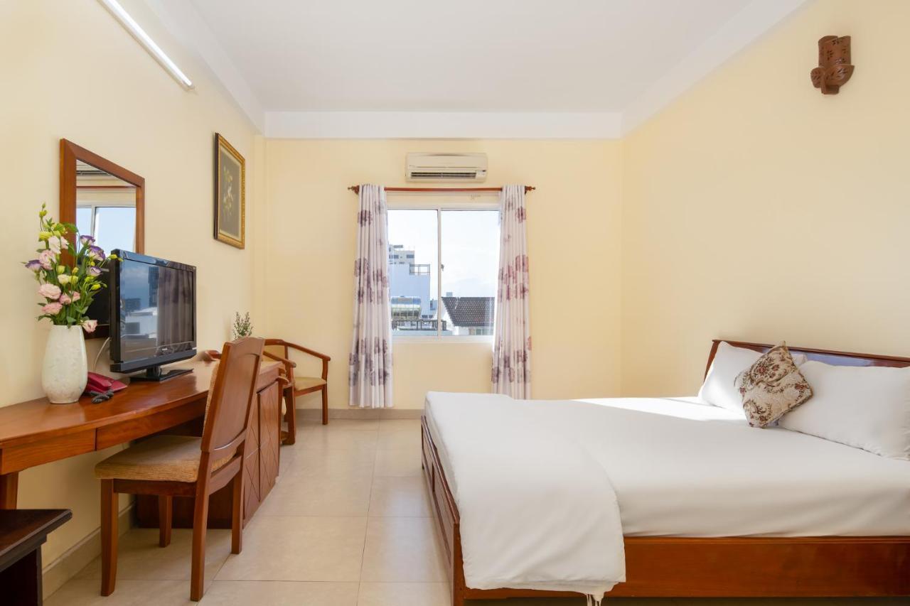 Thanh Lan Riverside Hotel Da Nang Exterior photo