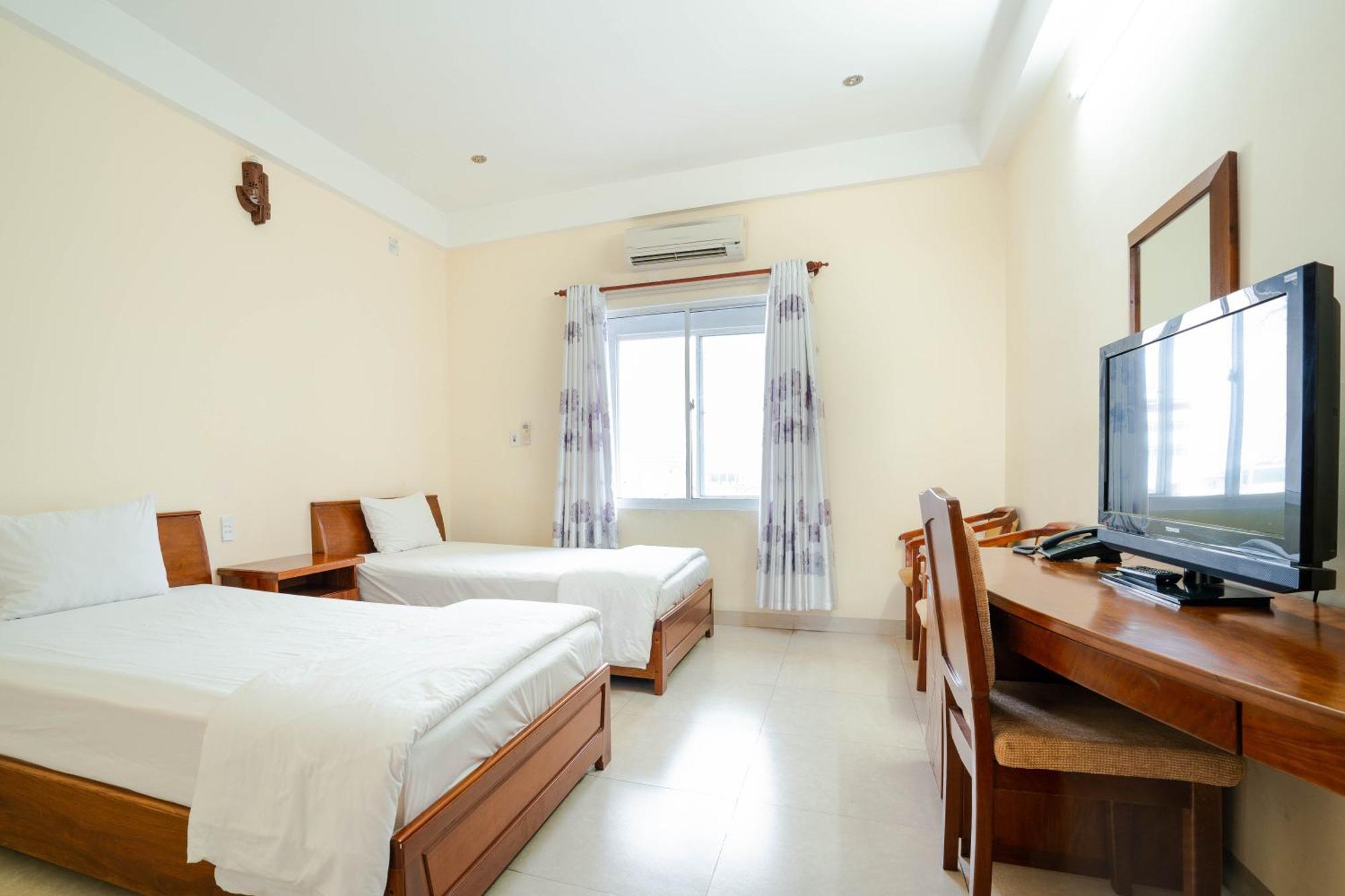 Thanh Lan Riverside Hotel Da Nang Exterior photo